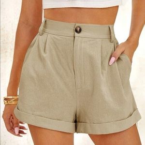 Lightweight khaki 100% cotton cuffed hem shorts